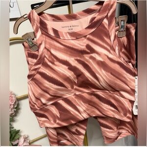 Harmony‎ Balance Set Sports Bra with Biker Shorts Medium NWT